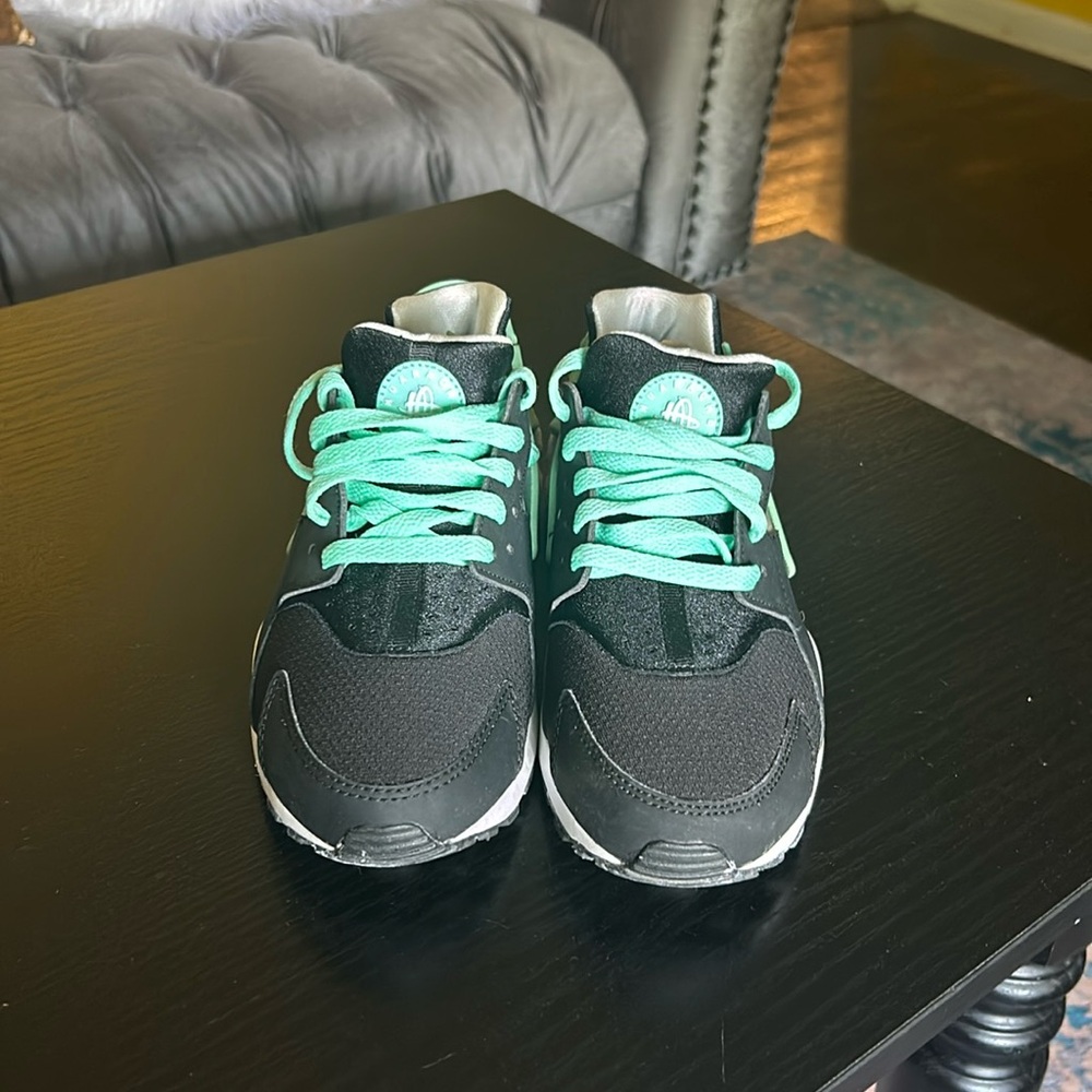 Nike Huarache run (GS) us size 7 - Picture 2 of 16